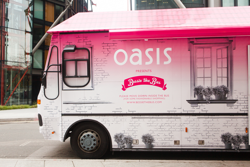 Oasis Bessie the Bus