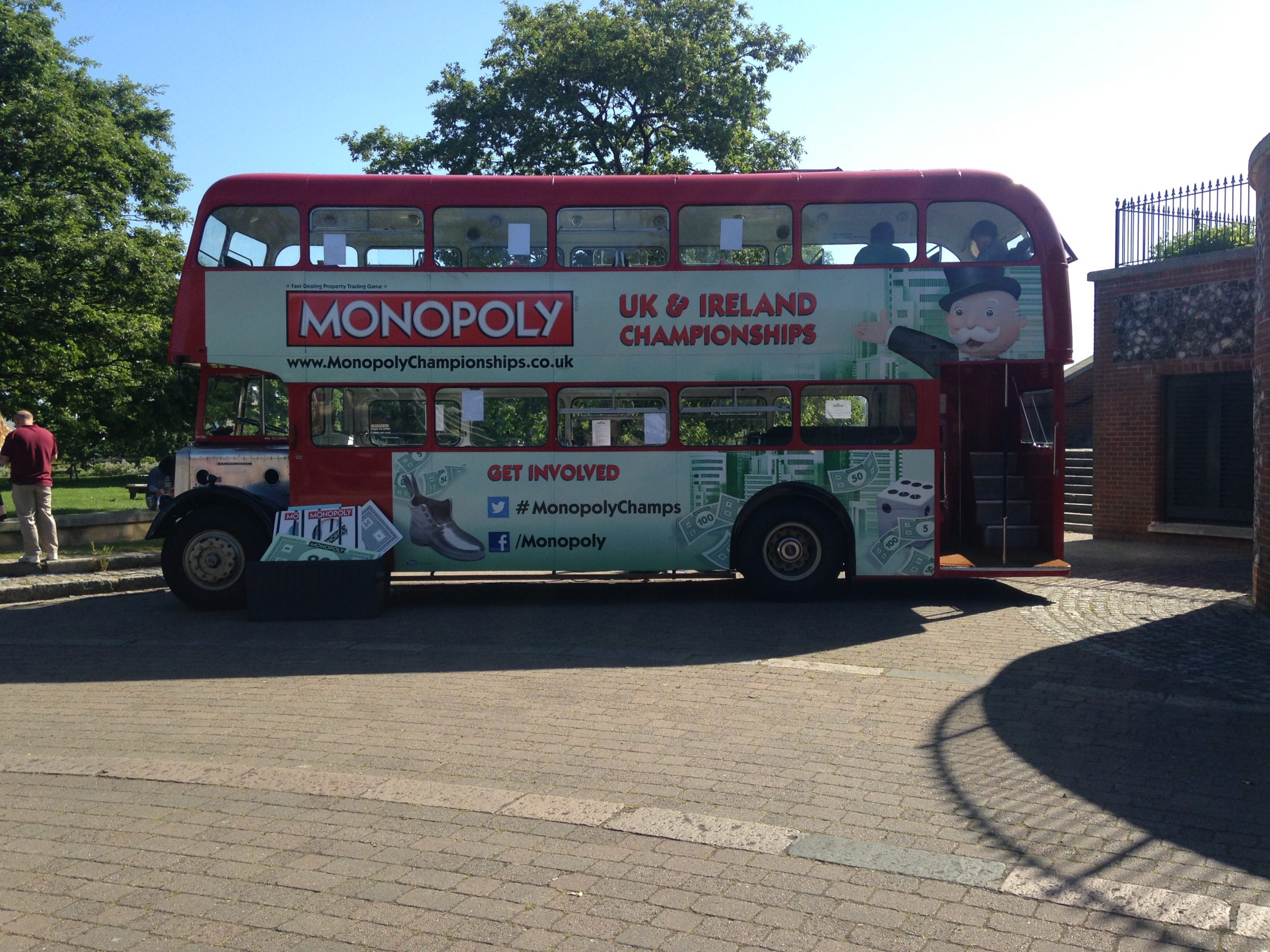 Monopoly UK & Ireland bus